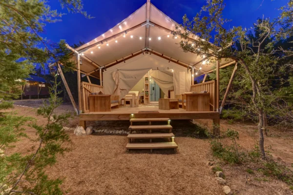 Glamping Near Pedernales Falls & Austin: Best Sites for 2026